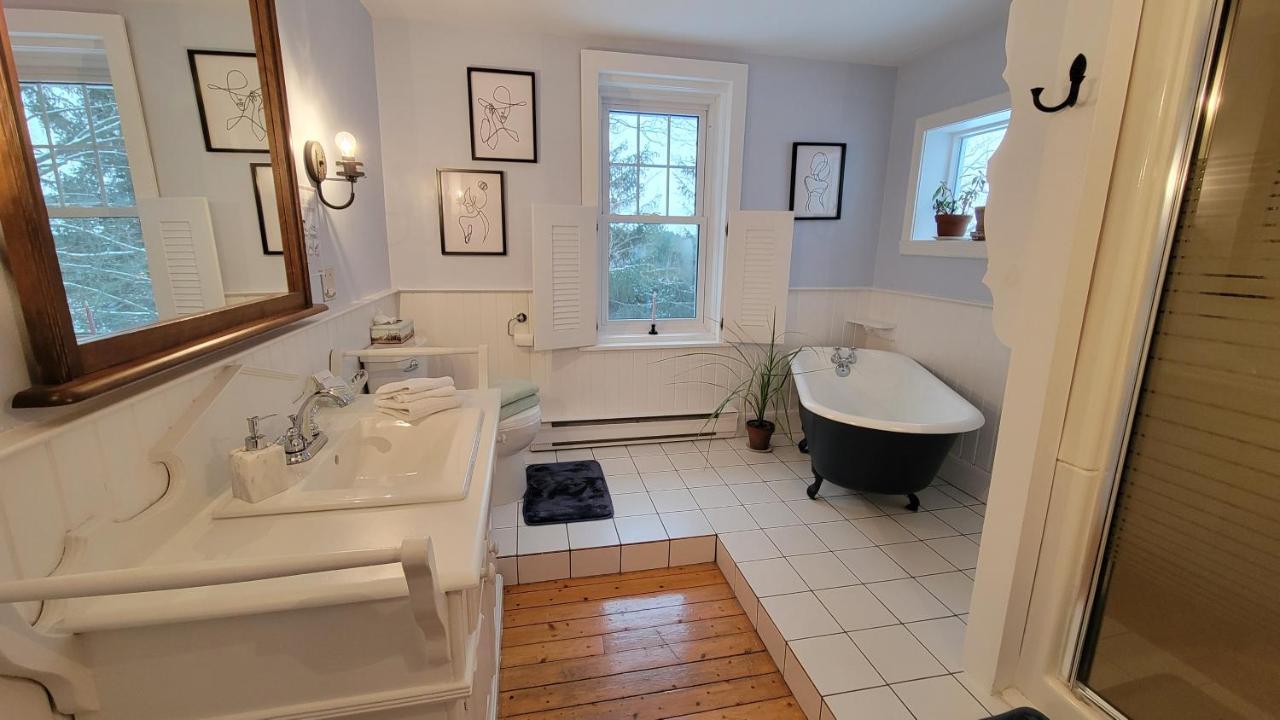 Du Vignoble Inn Bromont